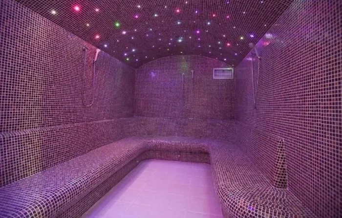 111 At Zoned & - 111 U Zoned Daire *